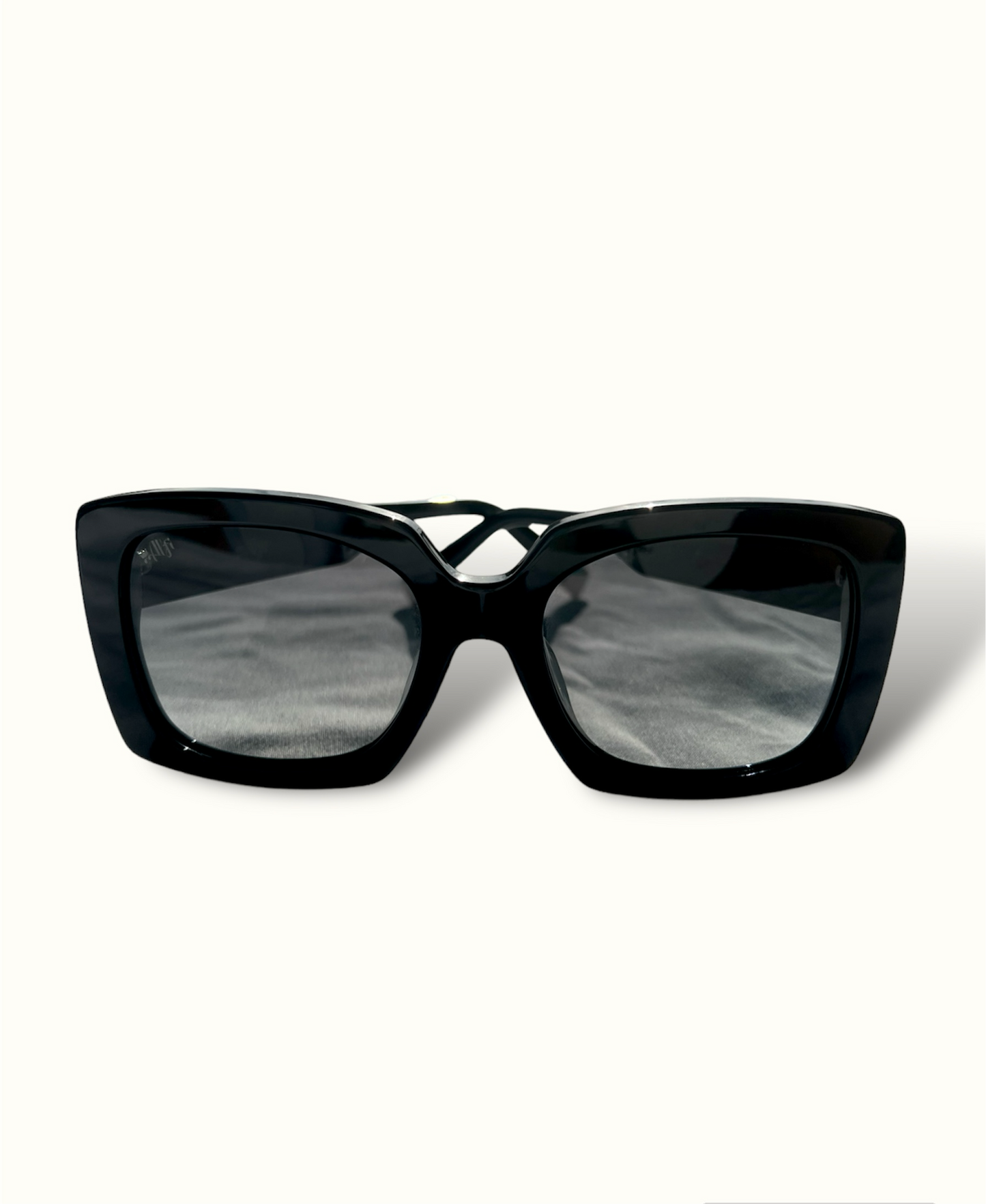 Extravaganza oversized sunglasses