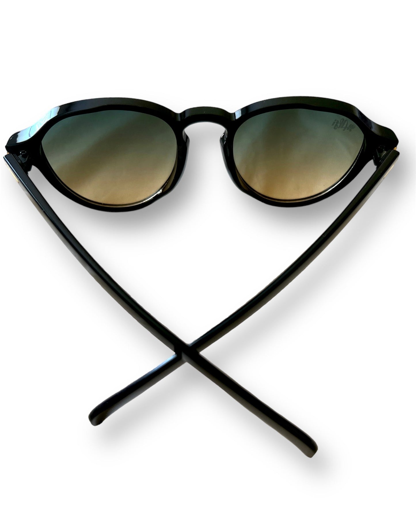 Mark round sunglasses black