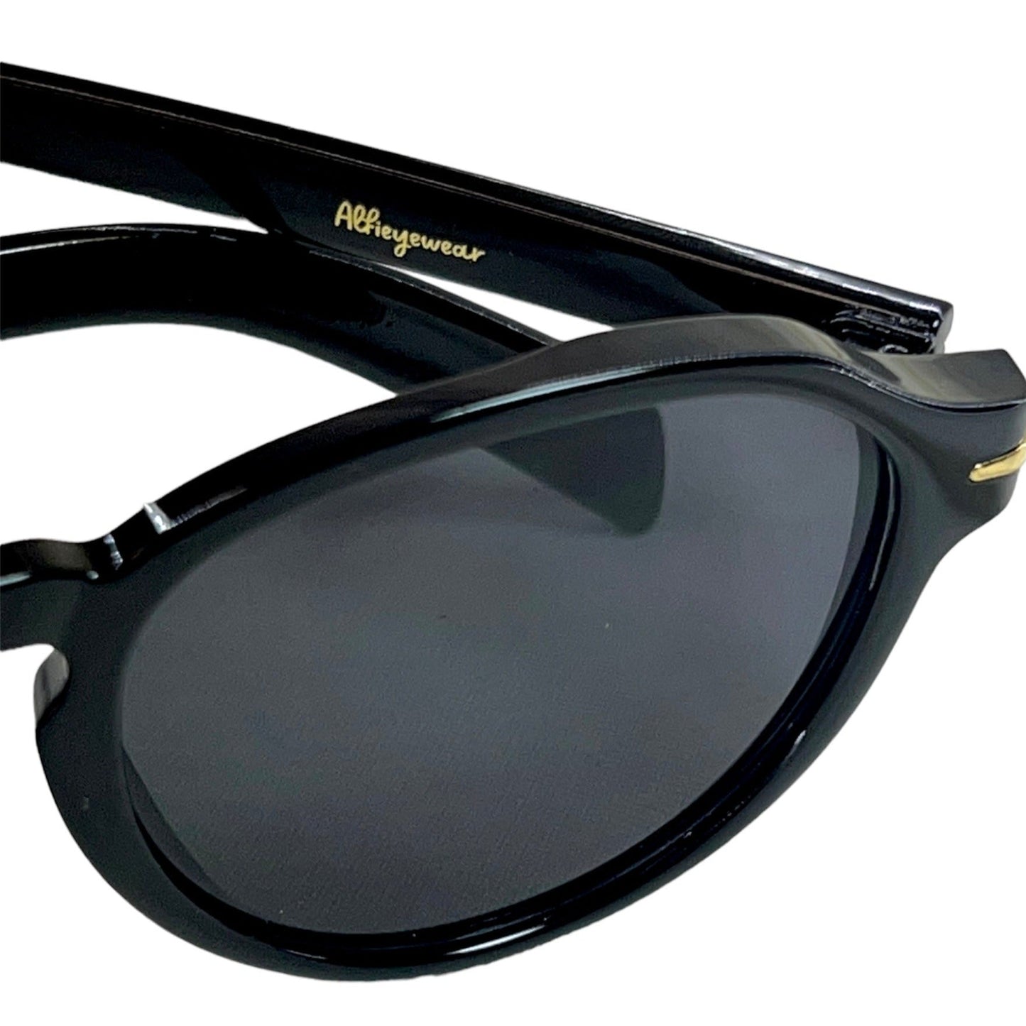 Mark round sunglasses black